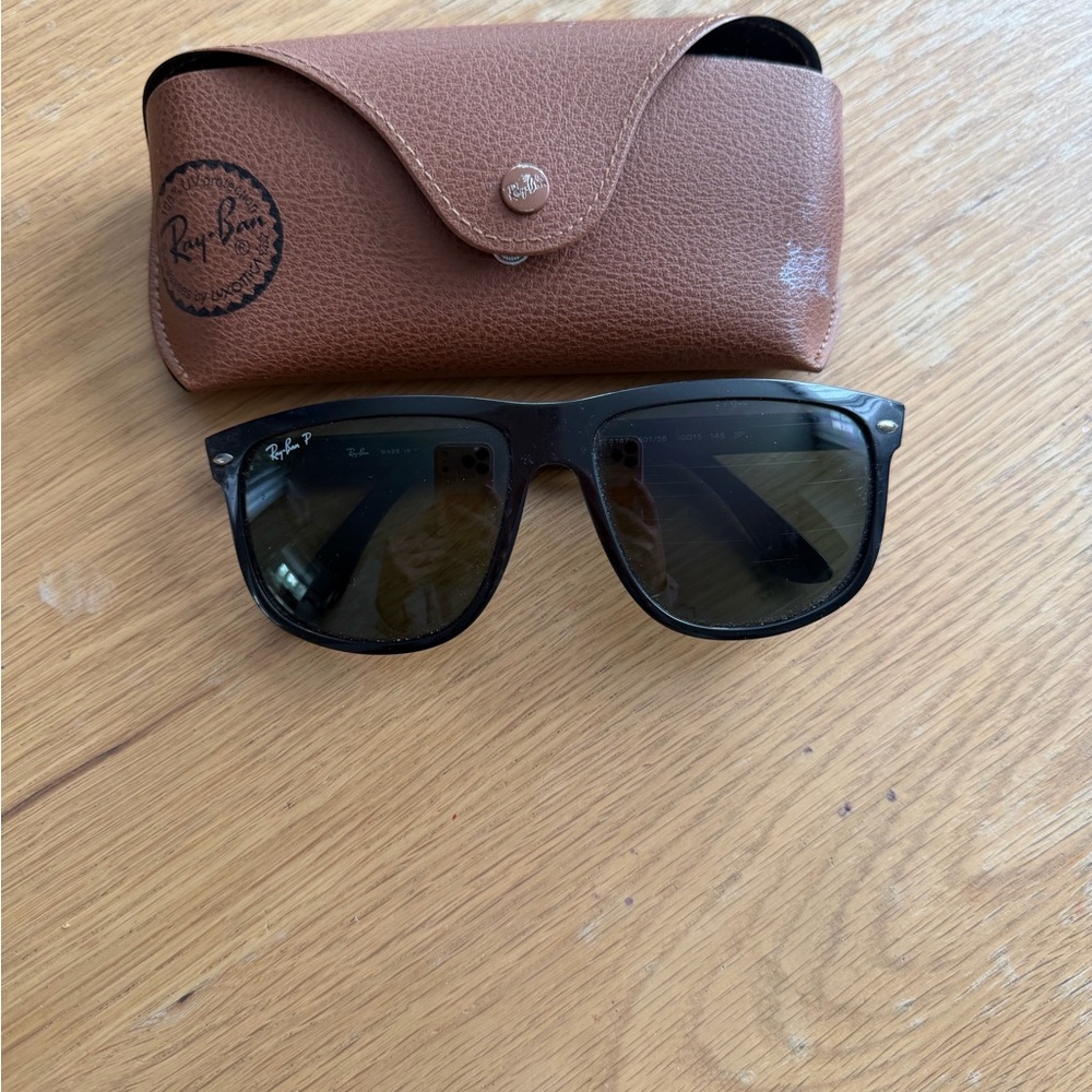Ray-Ban Classic Black Sunglasses with Brown Case